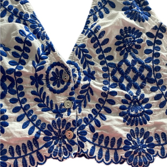 SHEIN Blue And WhiteEmbroidered Sleeveless Crop Top Small - Picture 5 of 12